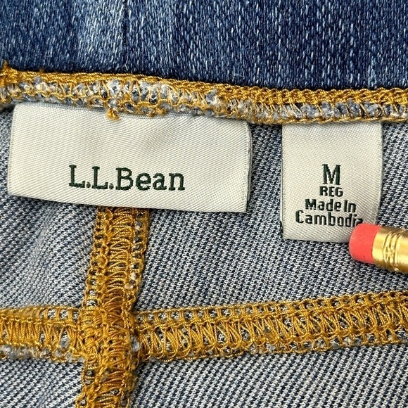 LL Bean Denim Stretch Pull On Straight Leg Jeans Size Medium Regular High Rise - Picture 7 of 14